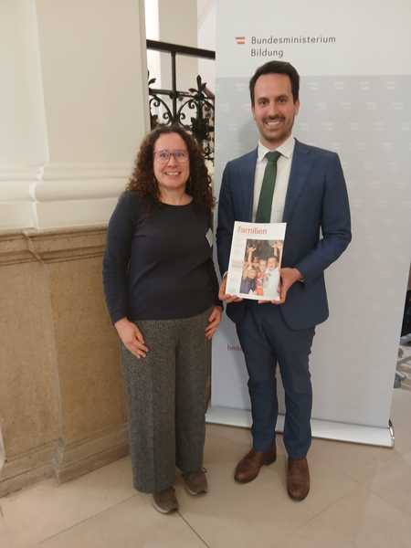 Bildungsreferentin Brigitte Wurzer mit Bildungsminister Christoph Wiederkehr
